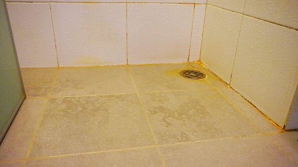 Cara Membersihkan Noda Asam pada Alat Lab